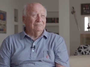Kontrowersyjna publikacja Jewish.pl. Prof. Żerko: "Premier Sikorski powinien wręczyć Hitlerowi ostrą..."