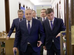„Co to za wybory, w których nie ma kandydatów?” Onet: Prawybory w PO wiszą na włosku