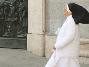 Nie przyjęto zakonnicy do domu starców, bo nie chciała zdjąć habitu