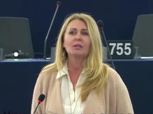 [video] Łukacijewska [PO] mówi w PE o licznych samobójstwach osób LGBT w Polsce. Jaki zadaje pytania