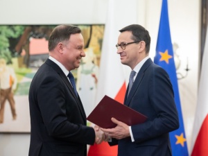 CBOS publikuje ranking zaufania do polityków. Na czele prezydent i premier