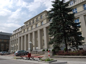 Związkowcy drugą dobę czekają na rozmowy w siedzibie Polskiej Grupy Górniczej