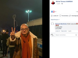 M. Kamiński chwali się zdjęciami z demonstracji. Reporter TVP Info: "Ale jaja, byłem tam, wpadł na 8 min"