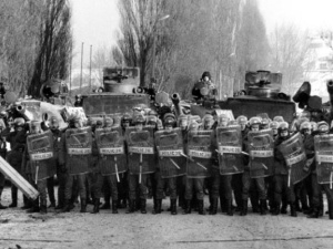 2 grudnia 1981 r. Pacyfikacja strajku w Wyższej Oficerskiej Szkole Pożarniczej. Preludium stanu wojennego