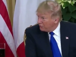 Trump do Macrona: "Chcesz jakichś miłych bojowników ISIS?". "Galijski kogut stroszy pióra"