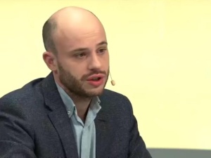 „Kulasek jest tak biedny, że dojada na obiadach z sekretarzem ambasady Chin”. Śpiewak ostro o pośle SLD