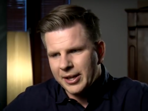 Skargi do KRRiT ws. zachowania Filipa Chajzera. TVN będzie musiał się tłumaczyć