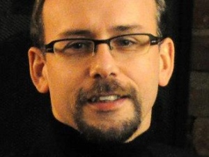 Gorzelik pisze o "polskich obozach koncentracyjnych". Podaje to dalej Piotr Tyma ze Związku Ukraińców