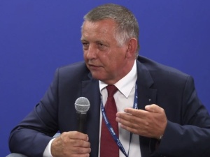 Wojna z PiS-em? Rzeczpospolita: "Marian Banaś kontratakuje, składając 15 doniesień do prokuratury"