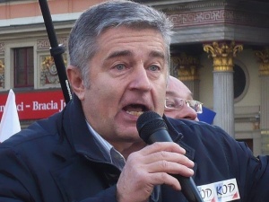 Frasyniuk prowokuje w rocznicę 13 grudnia: "Pamiętajcie, historia do Was krzyczy "…i się nie bać"