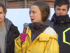 Organizatorzy podróży Grety na COP25 ukrywają jakie paliwo spalał jej katamaran?