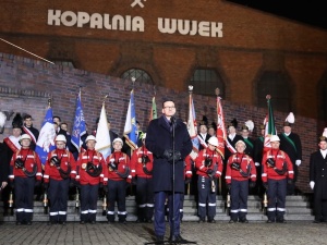 PMM na obchodach w Kopalni "Wujek": Wieczna chwała bohaterskim górnikom i Solidarności. Niech żyje Polska