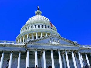 Senat USA przegłosował budżet Pentagonu, a w nim sankcje na firmy budujące gazociąg Nord Stream 2