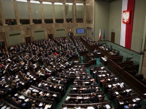 [najnowszy sondaż] PiS z dużą przewagą, spadek Koalicji Obywatelskiej po wyborach