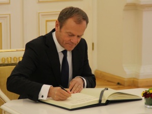 Wprost: Tusk ma "nowy projekt". Były premier chce odzyskać wpływy w PO i odsunąć Grzegorza Schetynę