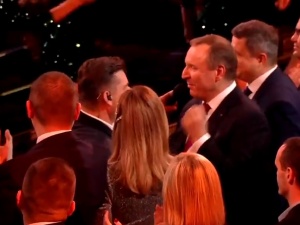 [video] Benefis Zenka Martyniuka w TVP. Zobacz solo Jacka Kurskiego w hicie "Przez Twe oczy zielone"