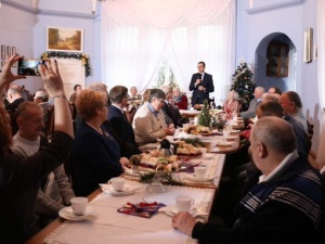 "Mamy już nie tak skromną podwyżkę". Premier zapowiedział waloryzację emerytur i "trzynastkę"