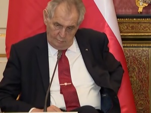 Nie tylko Polska pod rosyjską presją propagandową. Czeski prezydent Milos Zeman: "Absolutna bezczelność"