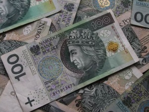 Kuźmiuk: W 2020 roku wzrost płacy minimalnej do 2600 zł i najniższej emerytury do 1200 zł