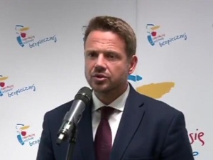 GW: W Warszawie nie może być ulicy prezydenta Warszawy i Polski L. Kaczyńskiego, ale będzie P. Adamowicza