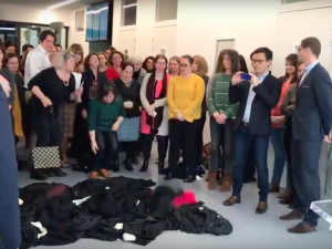 [video] Francja. Prawnicy rzucają swoje togi przed nogi ministra sprawiedliwości