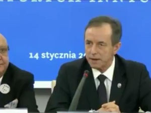 [video] Marszałek Grodzki w Senacie RP mówi o reformie sądownictwa po angielsku. Zgadnijmy dlaczego?