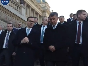 "Rosja odtwarza stalinowską wersję historii". Mocne słowa premiera na Szczycie Grupy Wyszehradzkiej