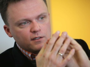 Zakonnik, który nie chciał udzielić Komunii Szymonowi Hołowni został upomniany przez przełożonych