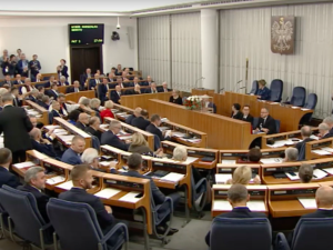 Komisje senackie przyjęły wniosek o odrzucenie ustawy dyscyplinującej sędziów