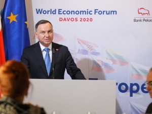 Prezydent w Davos: "Inwestycje w obszarze nowych technologii są najskuteczniejszą strategią..."