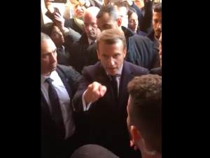 [WIDEO] Macron wyprasza izraelskich policjantów z bazyliki. „Nie podoba mi się, co zrobiliście”