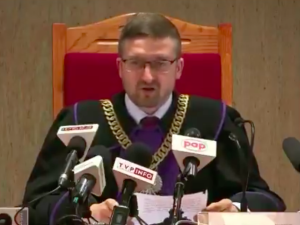 Juszczyszyn wzywa Zbigniewa Ziobrę pod rygorem grzywny. Chodzi o dokumenty dot. KRS