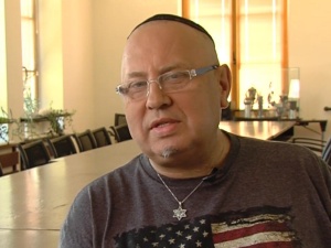 Papis: "Polacy dzielą się na tych, co mają prawo do oceny i tych, co prawa do oceny nie mają..."