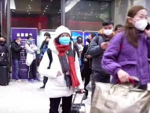 Koronawirus z Wuhan. „Nie mamy jasności co do ryzyka mutacji wirusa”