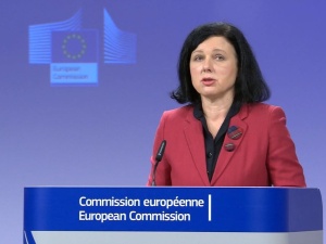 RMF24: Możliwe spotkanie komisarz Jourovej z prezes Julią Przyłębską, ale nie z przedstawicielami KRS