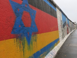 "Żydzi mogą masowo opuszczać Niemcy". Szef niemieckiego MSZ przestrzega przed antysemityzmem