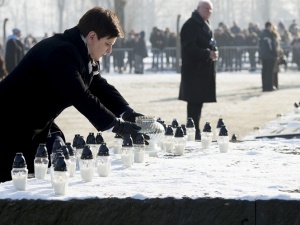 Poruszający wpis urodzonej w Oświęcimiu B. Szydło: "Historię tamtego dnia poznałam z opowiadań bliskich"