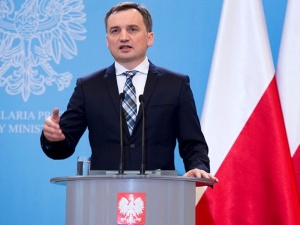 [video] Nokaut. Min. Ziobro ujawnia dokument PO: "System uniemożliwia odpowiedzialność karną sędziów"