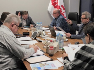 Solidarność krytycznie o projekcie KO: Renta to ubezpieczenie, nie dodatek do pracy