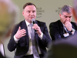 "Nie są one podejmowane przeciwko ludziom, ale przeciw ideologii". A. Duda o "strefach wolnych od LGBT"