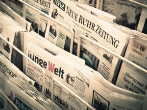 „Sueddeutsche Zeitung” nie zostawia suchej nitki na wizycie Macrona. "Arogancki stary wujek"