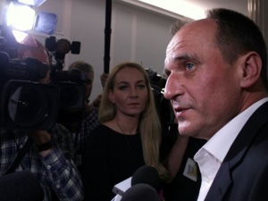 "Kończy się pewna epoka. Codziennie jakaś część mojego świata odchodzi…". Poruszający wpis Kukiza