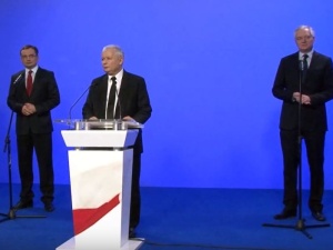 "Gołębie są znane z jednego: "sr..ją ze strachu". WP: Ziobryści idą na zderzenie z Gowinowcami
