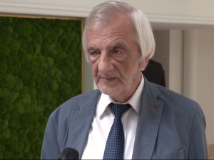 "Do politycznej niekompetencji i żenujących wpadek, kandydatka dodaje...". Terlecki ostro krytykuje MKB