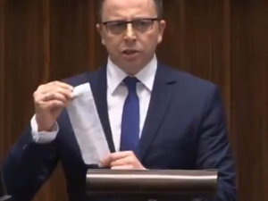 Hit. Poseł KO: Znany dyskont obniżył ceny by PiS-owscy działacze wrzucali na Twitter, że jest taniej..