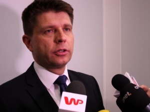"Rozpowszechnianie podobnych opinii...". Petru grozi pozwem Lubnauer