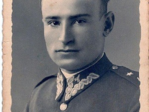 I Transport [Polaków] do Auschwitz: kpt. Tadeusz Paulone ps. "Lisowski" nr. obozowy 329 Część II