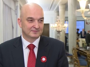 Dyrektor PISM w Jerozolimie: "Jeśli jesteś wystarczająco bogaty, możesz kupić swoją narrację..."
