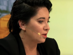 A jednak. Dziennikarka Newsweeka: Wystraszona kobieta może ugryźć mężczyznę, którego uznaje za agresora