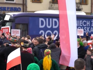 Red. Buła chce ujawniać, którzy dziennikarze byli w Dudabusie? "Będę dzwonił, nieodbierających spotkam"